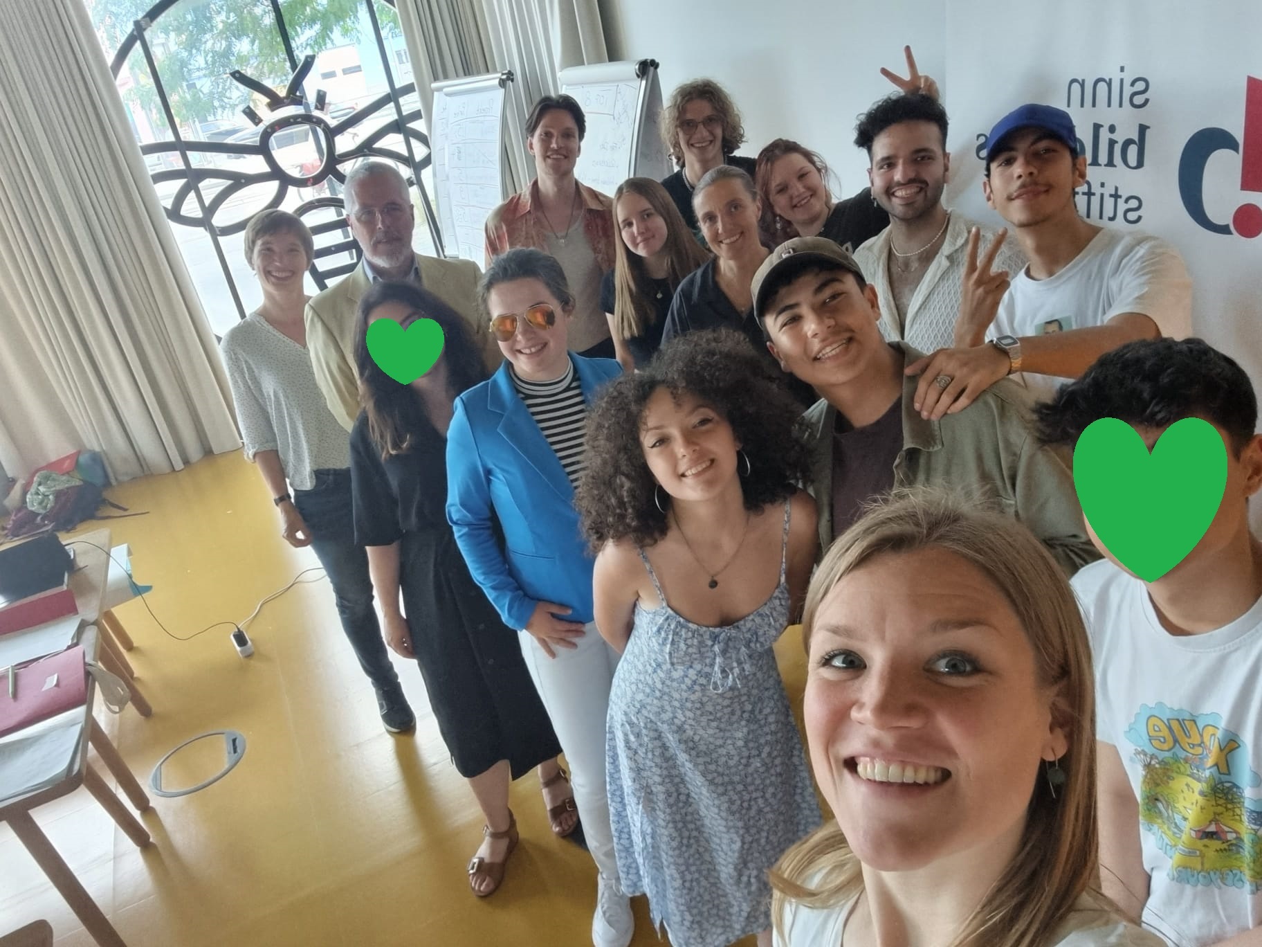 YE mit Vorstand und Team Selfie Projektbild